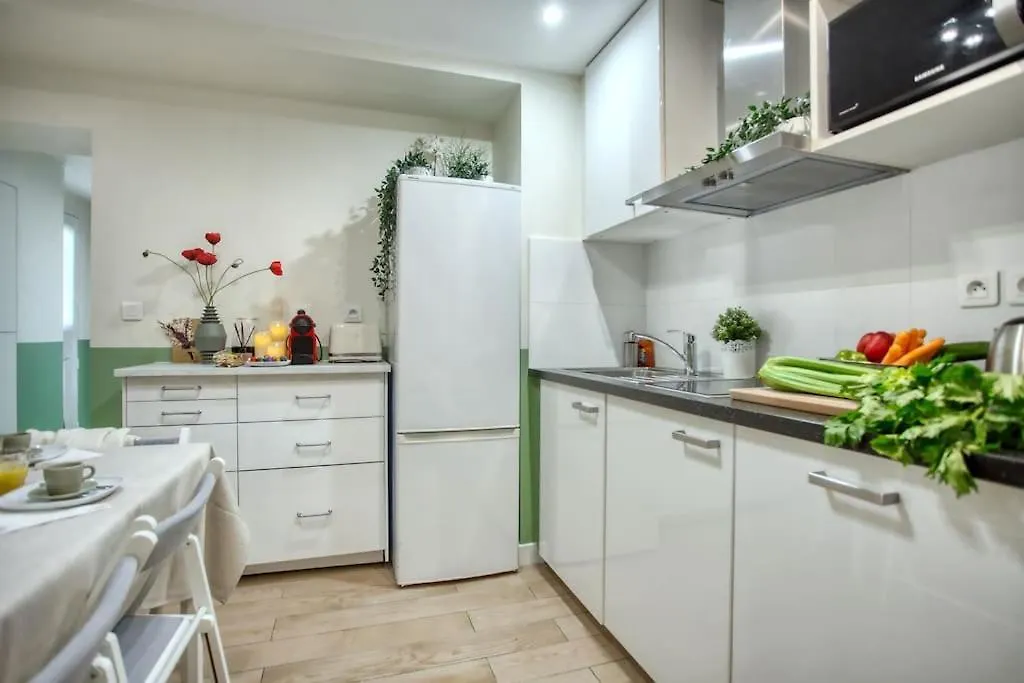 Amazing New Bastille 3 Bedrooms 2 Bathrooms Paříž