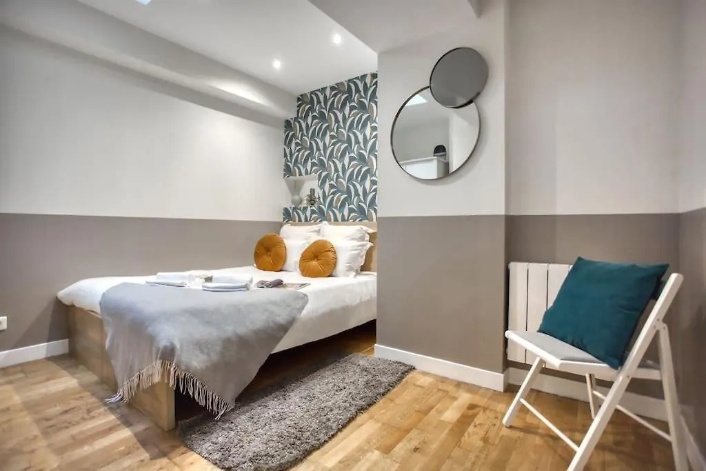 Amazing New Bastille 3 Bedrooms 2 Bathrooms Paříž